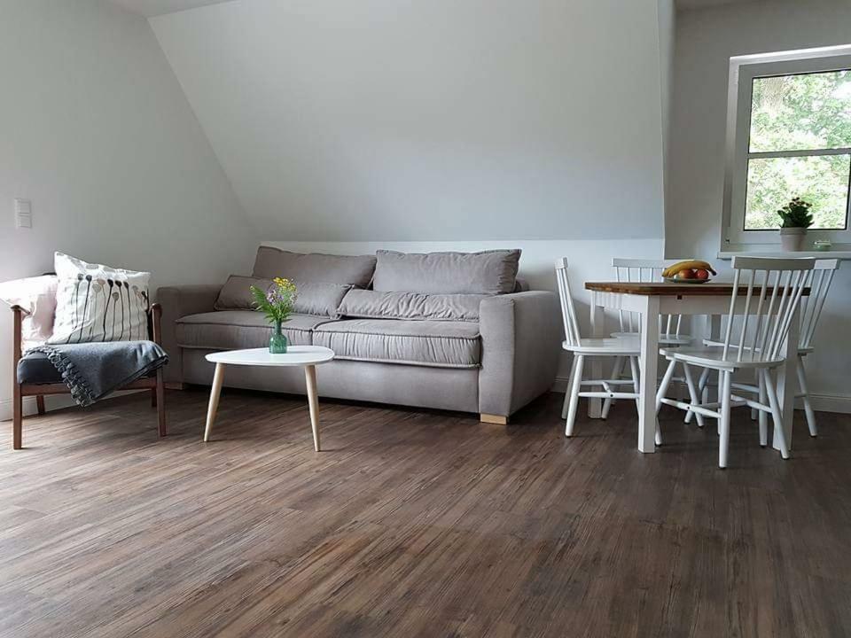 Darsser Strandgut - Haus Ahrenshooper Holz Eksteriør billede