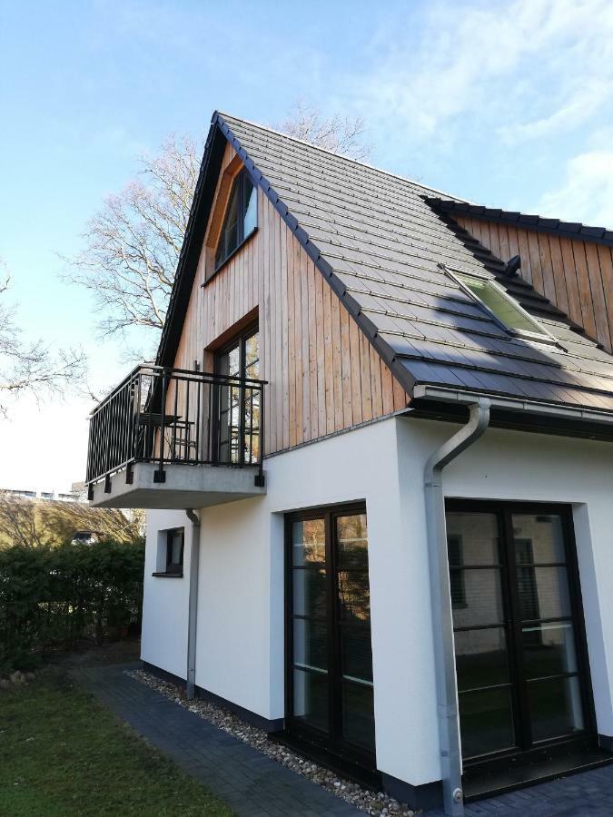 Darsser Strandgut - Haus Ahrenshooper Holz Eksteriør billede