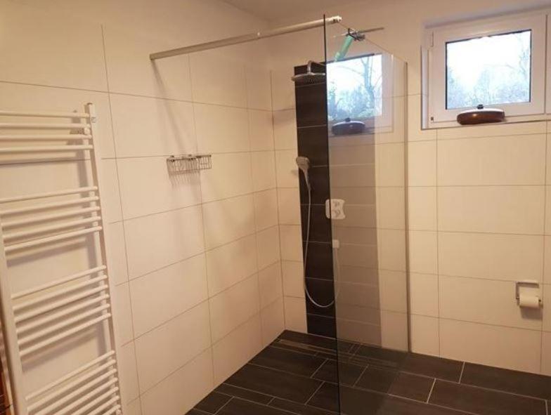 Darsser Strandgut - Haus Ahrenshooper Holz Eksteriør billede