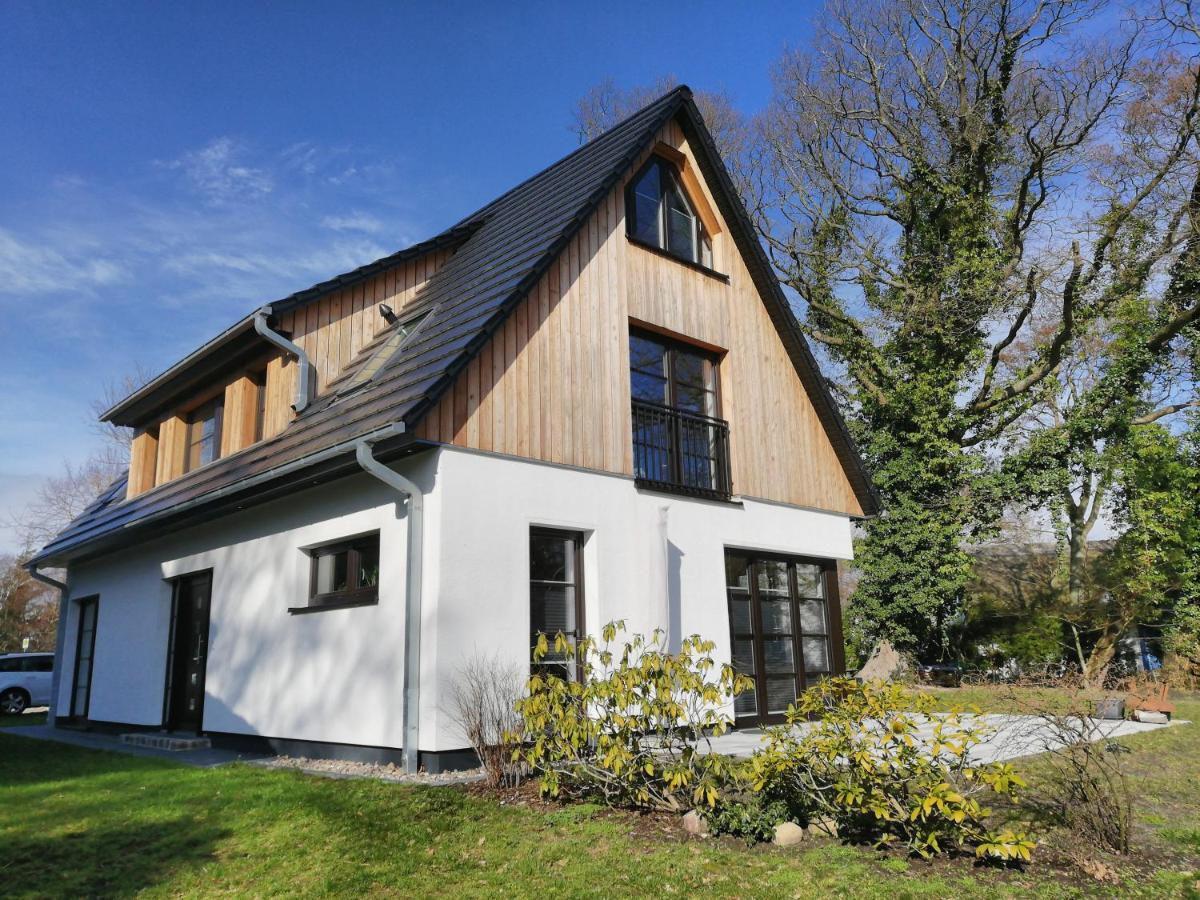 Darsser Strandgut - Haus Ahrenshooper Holz Eksteriør billede